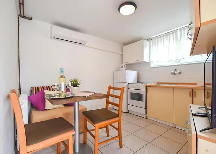 Apartman Amazing In With Wifi Cizici
