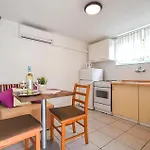 Apartment 1 Bedroom Cozy In Cizici